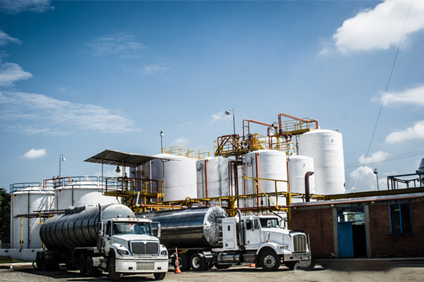 储油罐建造完毕后应进行充水试验